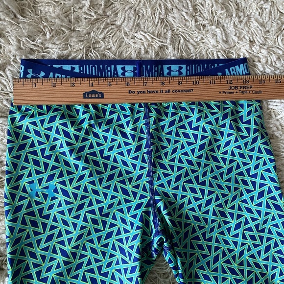 UNDER ARMOUR Girls Large YLG HeatGear Cropped Capri Stretch Pants - Picture 6 of 12